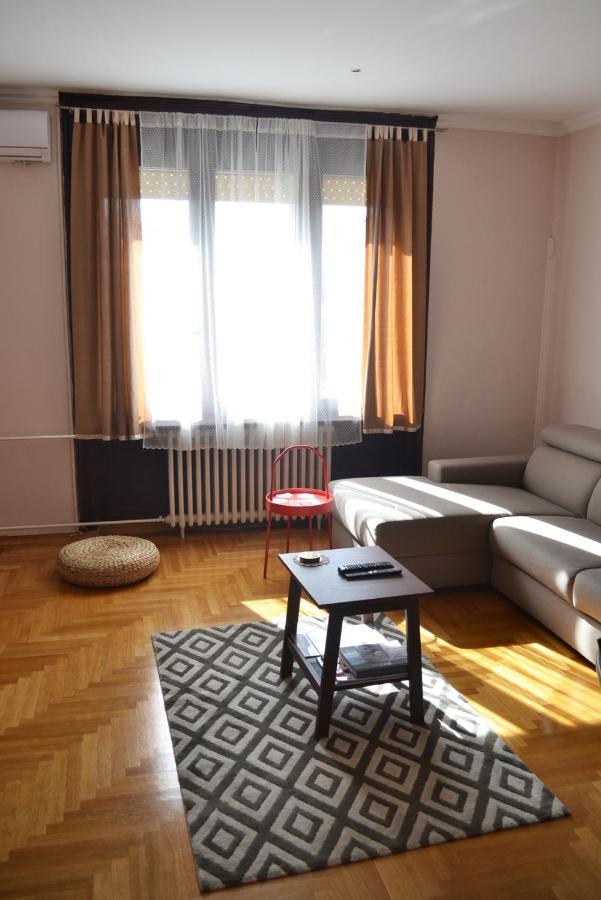 Nicola'S Leilighet Novi Sad Eksteriør bilde
